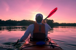 kayaking-1149886_960_720.jpg